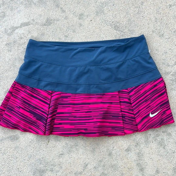 Nike Dri-Fit Victory Pink & Grey Print Pleat Tennis/Golf Skort Women's Size M - Picture 1 of 8